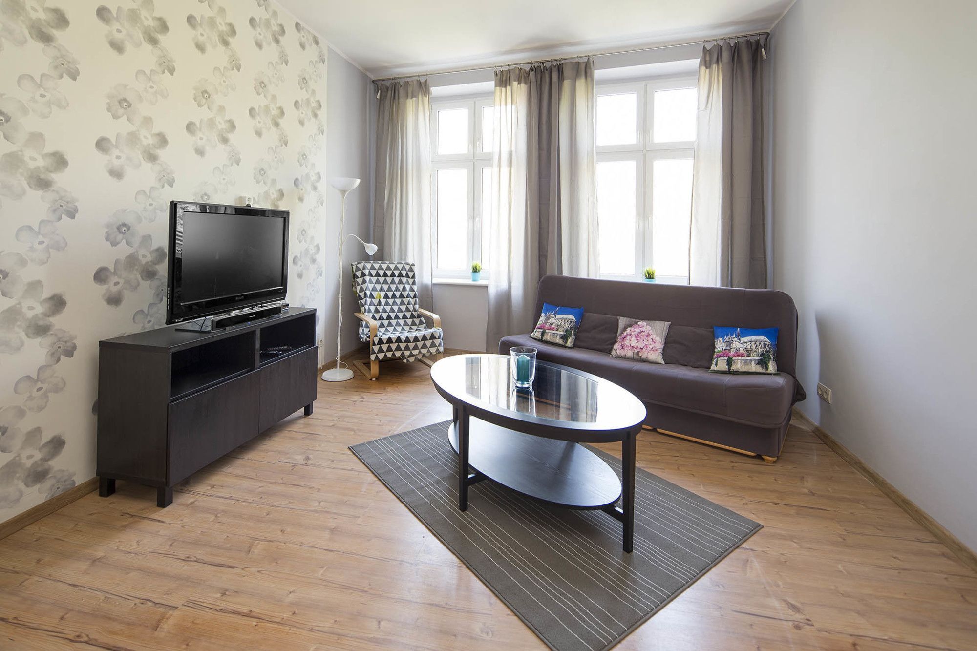 Rentapartments - *
